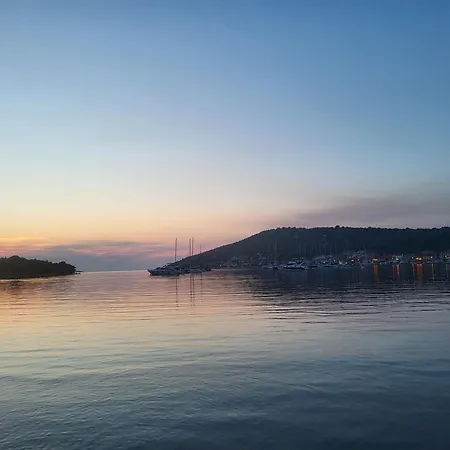 Gaga Kaprije, Sibenik Apartment *